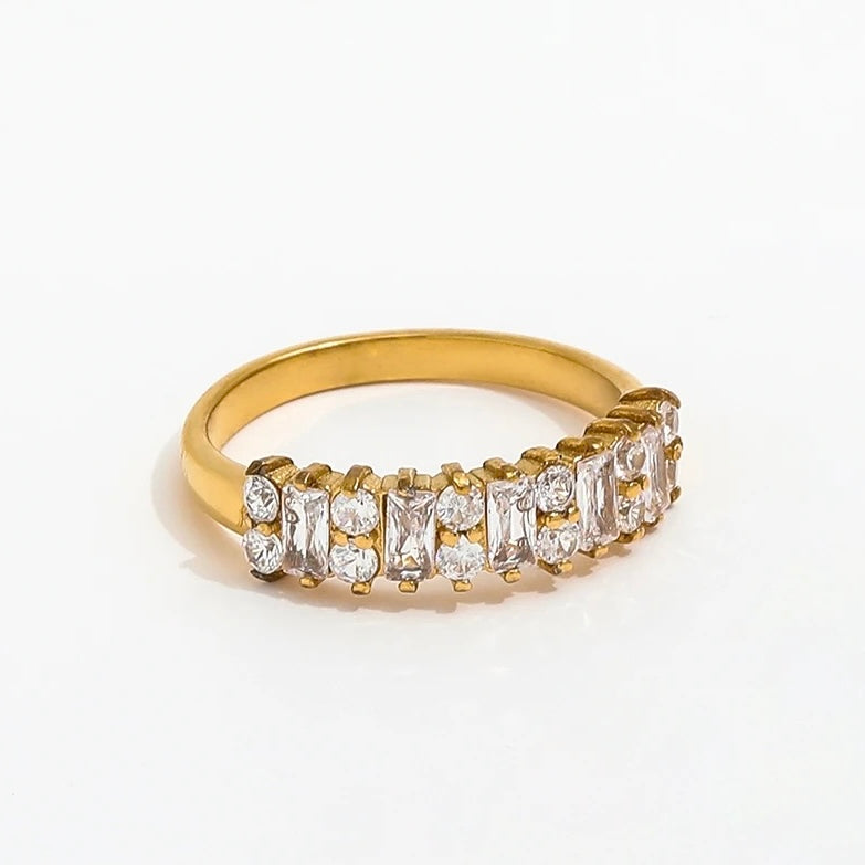 Emma Baguette Band Ring