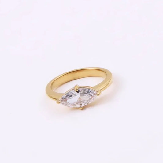 Iris Zirconia Ring