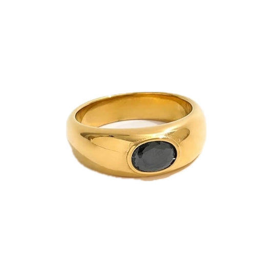 Onyx statment Signet Gold ring