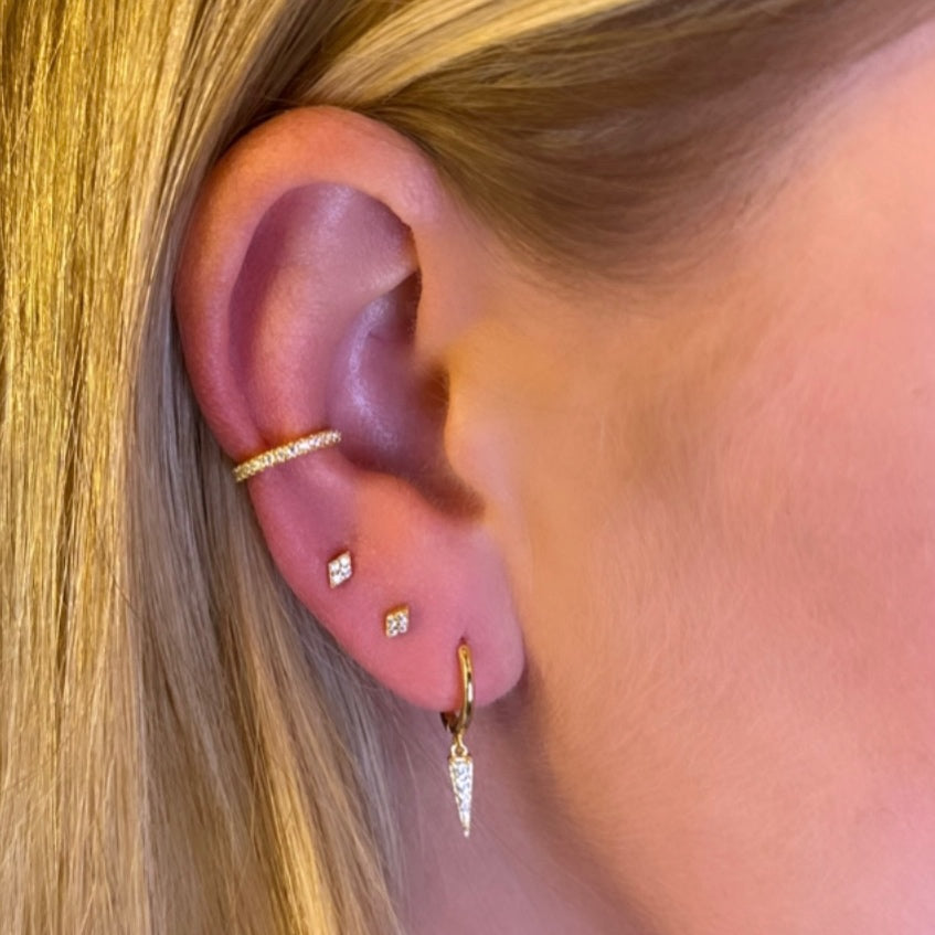 Mia Barbell Stud Earring